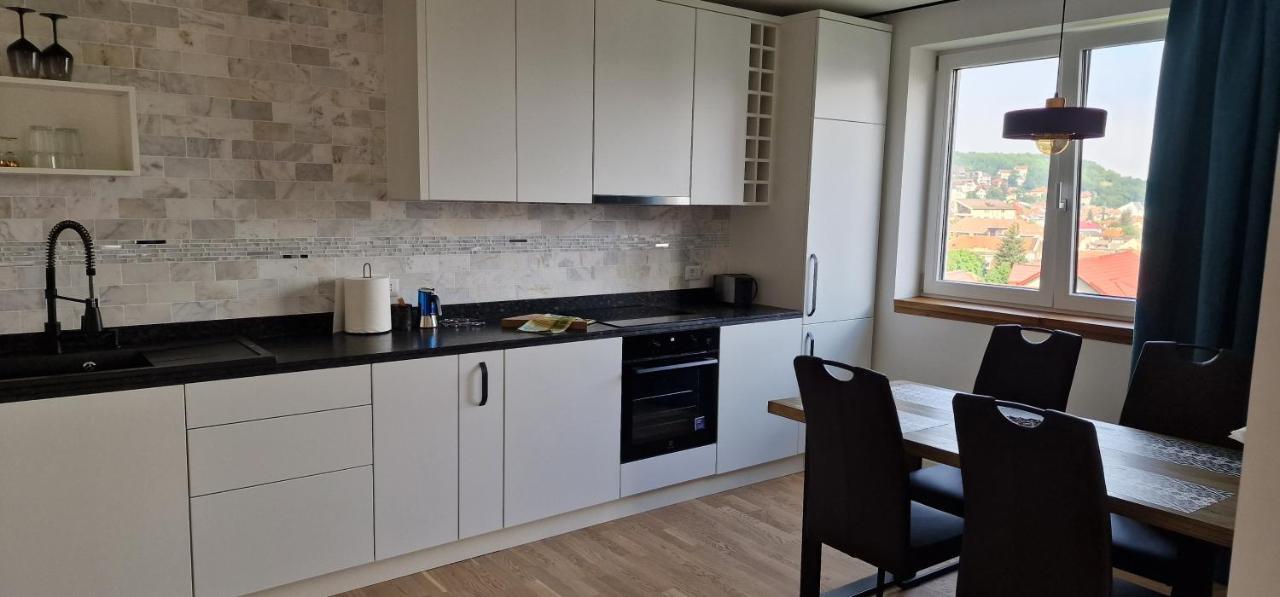 Central Apartment With City View Braşov Eksteriør bilde